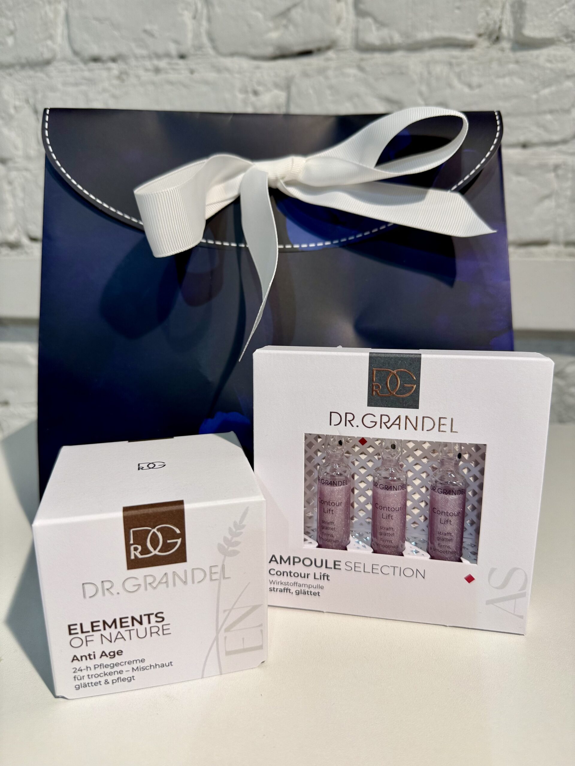 Anti - age krēms + DĀVANA liftinga ampulas